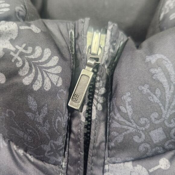 Eddie Bauer Puffer Vest Womens Small Goose Down Quilted Snowflake Print Floral - Picture 4 of 16